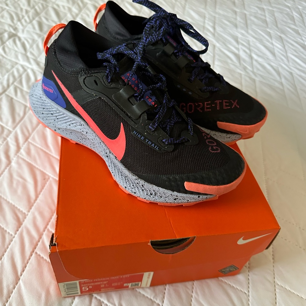 NEW Nike Pegasus Trail 3 GTX